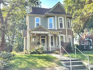 712 High St, Boonville, MO 65233