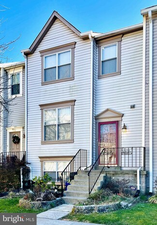 59 Kinsman View Cir, Silver Spring, MD 20901