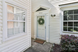8510 Castle Pine Ct Unit 2, Charlotte, NC 28226