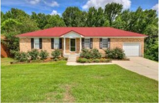 3887 Crest Dr, Hephzibah, GA 30815