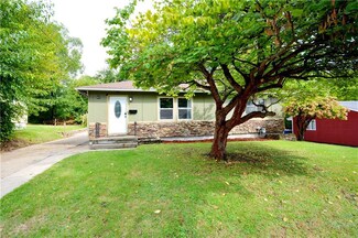 307 Hughes Ave, Des Moines, IA 50315