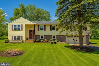 103 Hemlock Dr, North Wales, PA 19454