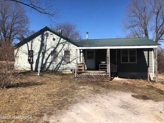 707 W Chestnut St, Fulton, MO 65251