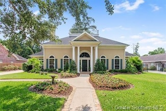 4012 Barbe Wood Dr, Lake Charles, LA 70605