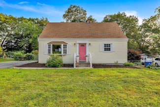 16 Laurel Dr, Oakdale, CT 06370