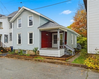 8 Blackley Ct, Lockport, NY 14094