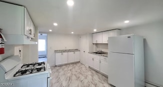 60 E Mc Farlan St Abc Unit 1, Dover Town, NJ 07801