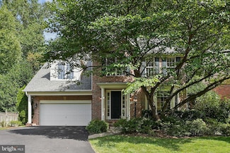 3423 Putnam St, Falls Church, VA 22042