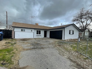 45409 7th St E, Lancaster, CA 93535