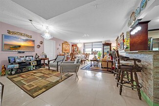 665 NE 195th St Unit 424, Miami, FL 33179