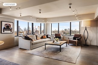 10 E End Ave Unit PH21D, New York, NY 10075