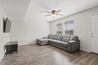 1905 W Morton St Unit 6, Denison, TX 75020