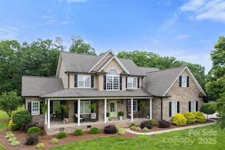 1533 Ohara Plantation Ct, Dallas, NC 28034