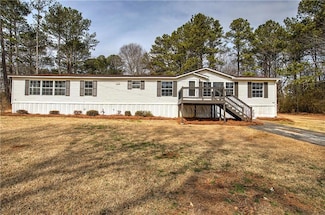 62 W Lakeview Dr, Temple, GA 30179