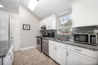 424 Cottonwood Cir, Monroe, NC 28110
