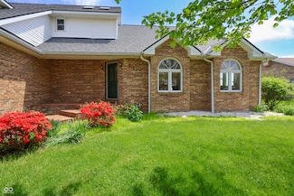 512 S Tara Rd, Greensburg, IN 47240