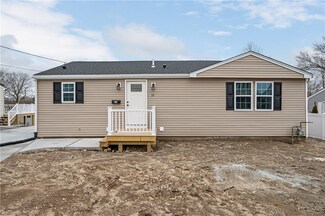 15 Nickerson St, Cranston, RI 02910