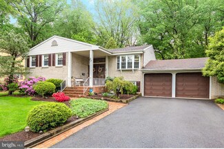37 Strathmore Dr, Cherry Hill, NJ 08003