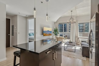 600 12th Ave S Unit 910, Nashville, TN 37203