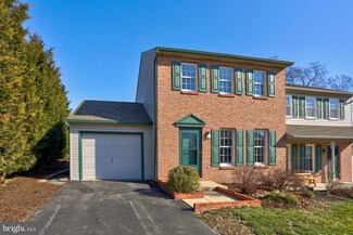 21 Diamond Spring Cir, Akron, PA 17501