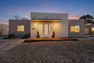 1212 Calle Del Sol NE, Albuquerque, NM 87106