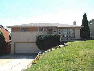 203 Joyce Dr, Pittsburgh, PA 15212