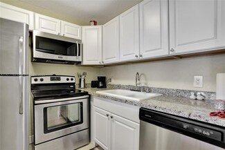 66 Farnham C, Deerfield Beach, FL 33442