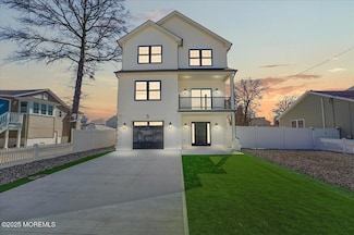 5 Shore Pine Dr, Brick, NJ 08723