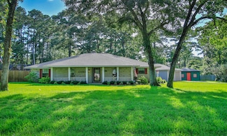 2102 Candy St, Pinehurst, TX 77362