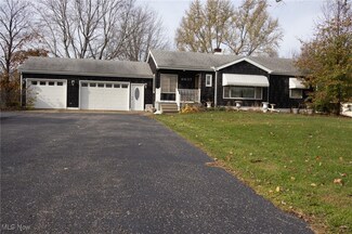 6637 Center Rd, Ashtabula, OH 44004