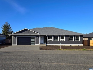 23 Kate's Ct, Port Angeles, WA 98362