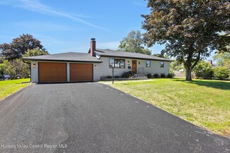 35 Bennett Ave, Saugerties, NY 12477