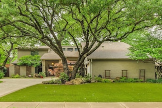 2718 W Prairie Creek Dr, Richardson, TX 75080