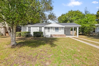 354 Chicago Ave, Valparaiso, FL 32580