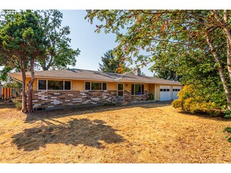 1016 King Rd, Oregon City, OR 97045