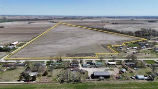 000 160th St, Columbus Junction, IA 52738