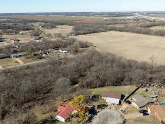 808 S Dogwood Dr, Pauls Valley, OK 73075