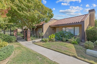 1705 W Santa Ana Ave, Fresno, CA 93705