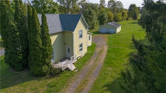 2781 Pre Emption St, Geneva, NY 14456