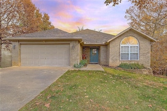 94 Overton Dr, Bella Vista, AR 72714