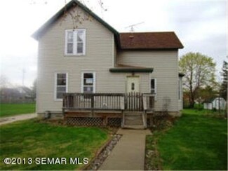 367 367 E 13th St, St. Charles, MN 55972