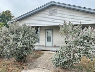 103 Jefferson St, Kerrville, TX 78028