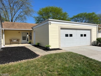 42B Catalpa Plaza Unit B, Monroe Township, NJ 08831