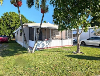 107 S 4 Seasons Rd, Palm Beach Gardens, FL 33410