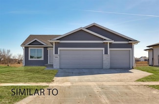 1204 Featherstone Ave NE, Bondurant, IA 50035