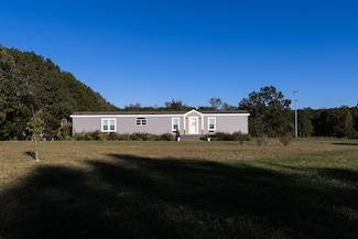 307 Swiss Colony Rd, Hohenwald, TN 38462