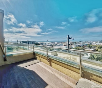 3535 Wawona St Unit 422, San Francisco, CA 94116
