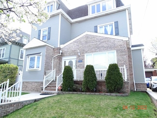 124 W 8th St Unit 2, Bayonne, NJ 07002