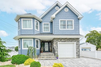 28 Juliette St, Perth Amboy, NJ 08861