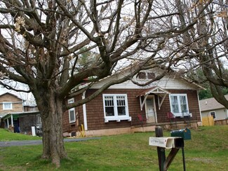 608 B St, Staunton, VA 24401